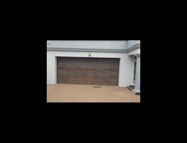4 BEDROOM HOUSE FOR SALE IN PALM RIDGE